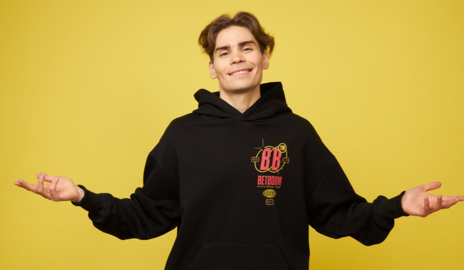 🤣Парню кончают в рот🤣